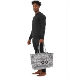 Alo Yoga Shopper Tote